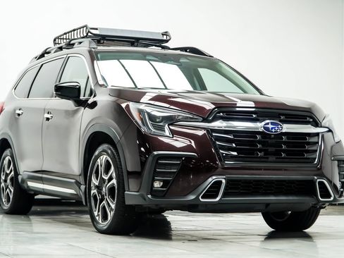 Used 2024 Subaru Ascent Touring AWD/4WD image 4