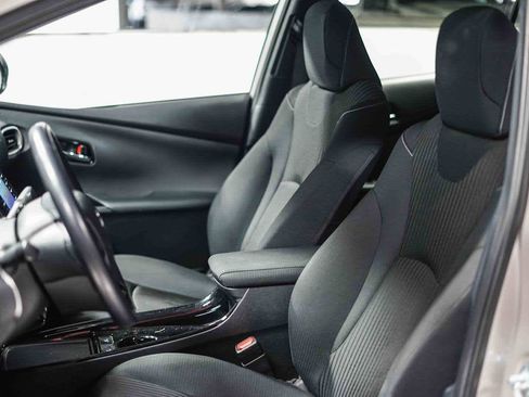 Used 2022 Toyota Prius Prime LE image 22