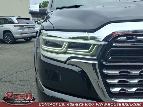Used 2025 RAM 1500 Limited w/ Body Color Bumper Group AWD/4WD image 10
