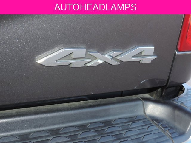Used 2022 RAM 2500 Tradesman w/ Chrome Appearance Group AWD/4WD image 13