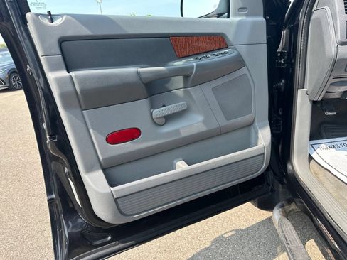 Used 2006 Dodge Ram 1500 Truck SLT RWD image 18