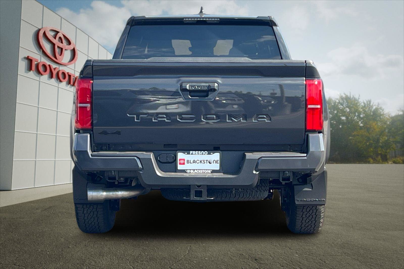 Used 2026 Toyota Tacoma TRD Off-Road AWD/4WD image 4