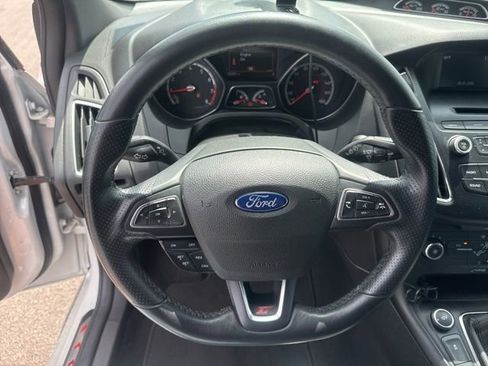 Used 2016 Ford Focus ST FWD image 13