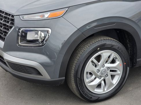 New 2026 Hyundai Venue SE image 4