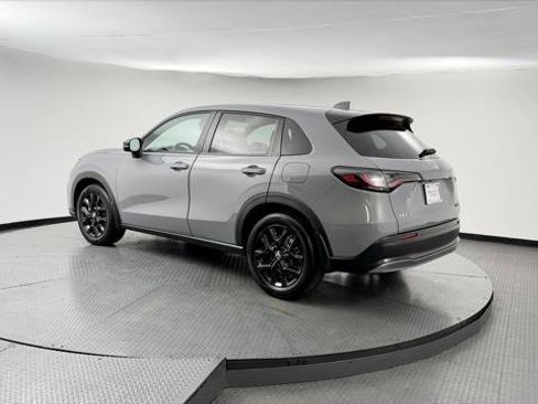Used 2025 Honda HR-V Sport image 6