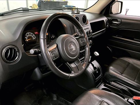 Used 2016 Jeep Patriot High Altitude image 13