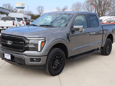 Used 2025 Ford F150 Lariat image 2