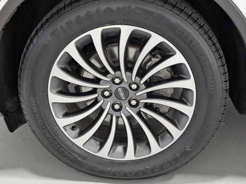 Used 2023 Lincoln Aviator Reserve w/ Elements Package Plus image 3