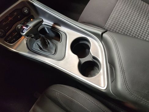 Used 2019 Dodge Challenger SXT RWD image 26