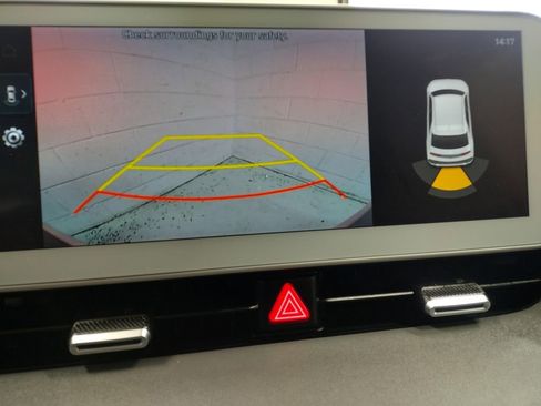 Used 2023 Hyundai Ioniq 5 SE image 10