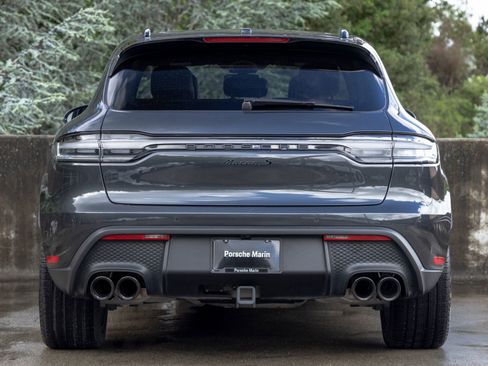 Certified 2022 Porsche Macan S AWD/4WD image 10