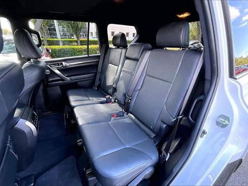 Used 2023 Lexus GX 460 Luxury image 20