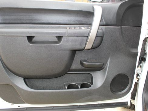 Used 2010 Chevrolet Silverado 1500 LS AWD/4WD image 10