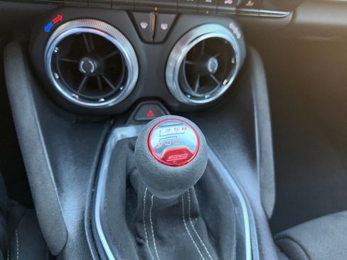 Used 2019 Chevrolet Camaro SS RWD image 23