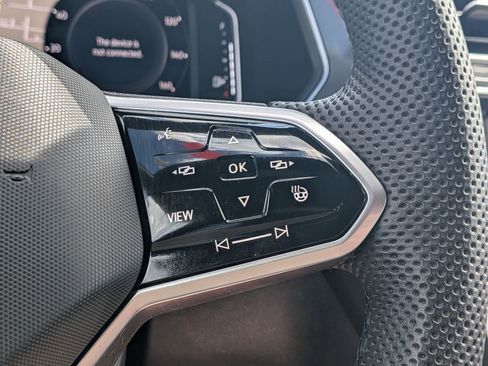 Used 2022 Volkswagen Tiguan SEL R-Line AWD/4WD image 18