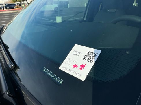 Certified 2025 Toyota Tacoma SR5 image 25