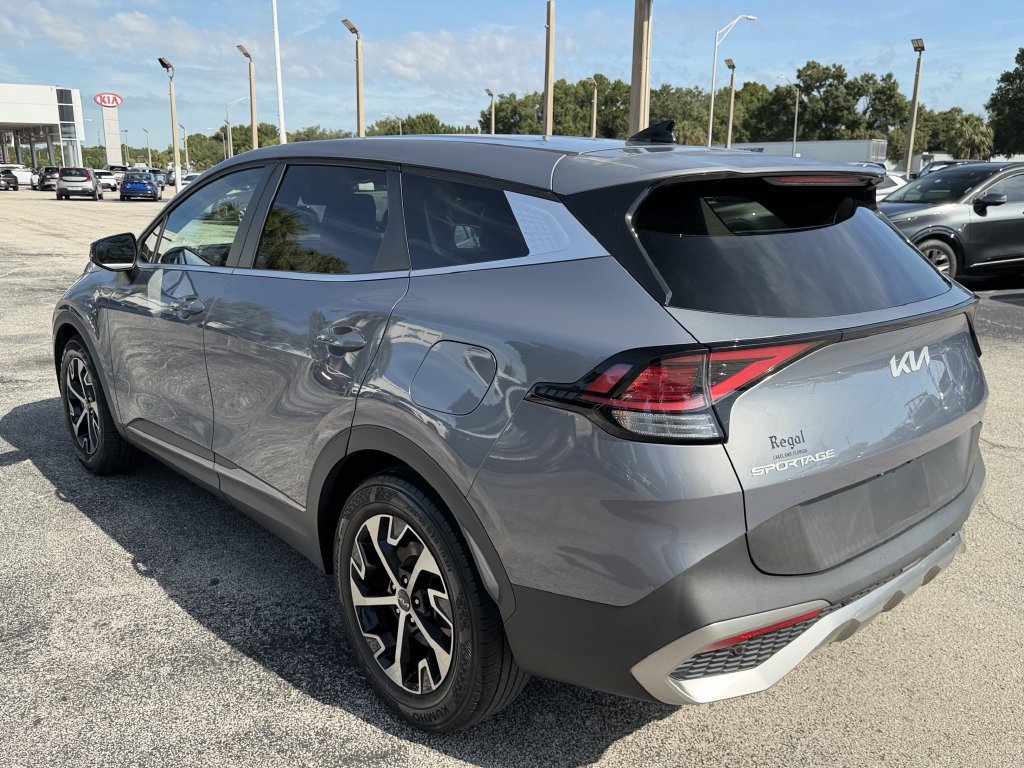 Certified 2023 Kia Sportage EX FWD image 7