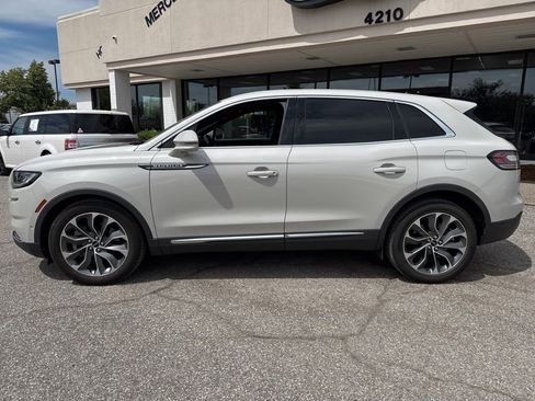 Used 2023 Lincoln Nautilus Reserve w/ Equipment Group 201A AWD/4WD image 7