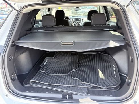 Used 2023 Chevrolet Equinox LS w/ LS Convenience Package FWD image 28