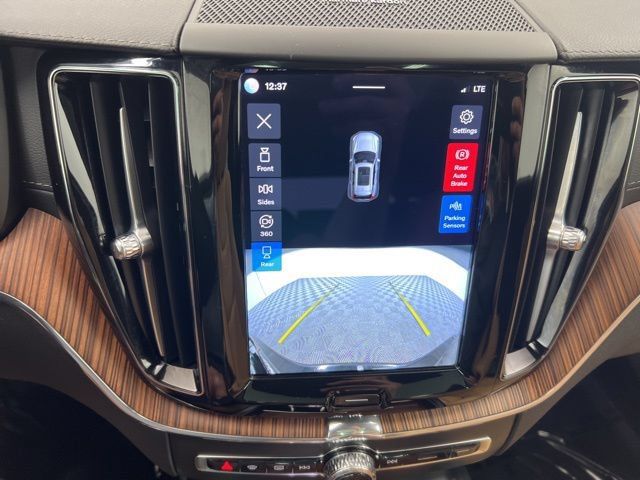 Used 2023 Volvo XC60 B5 Ultimate w/ Climate Package AWD/4WD image 19