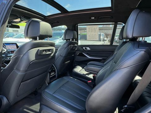 Used 2019 BMW X7 xDrive50i w/ M Sport Package image 16