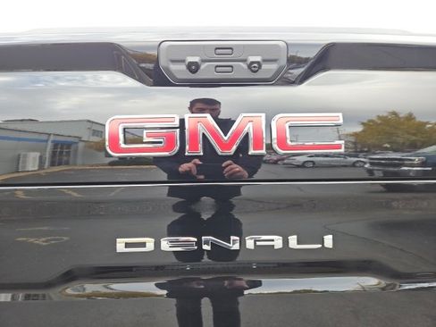 New 2026 GMC Sierra 1500 Denali image 9