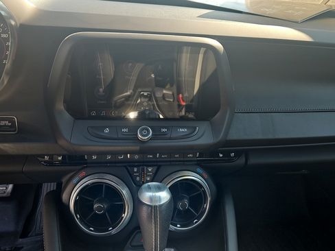 Used 2019 Chevrolet Camaro LT RWD image 14
