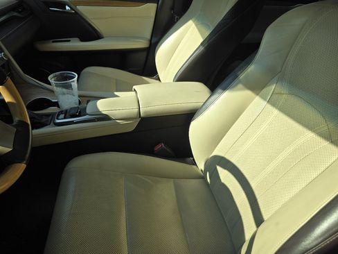 Used 2019 Lexus RX 350L AWD image 22
