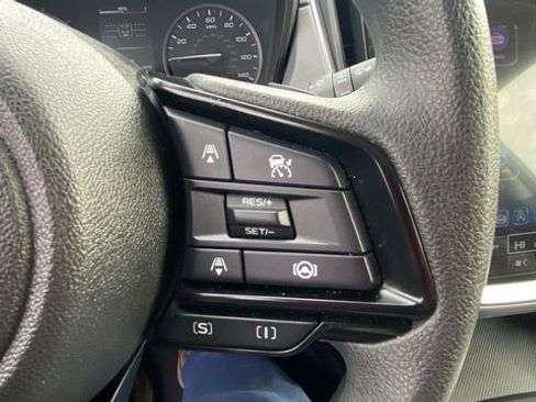 Certified 2025 Subaru Crosstrek 2.0i Premium image 25