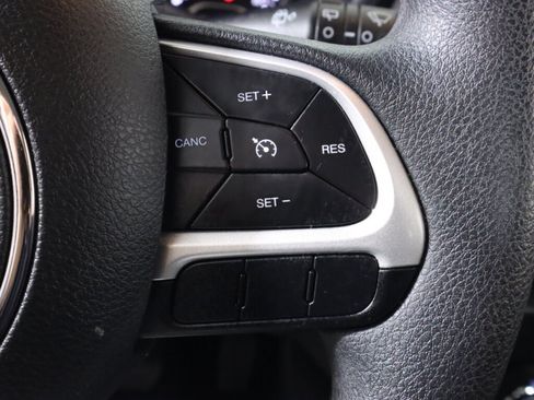 Used 2018 Jeep Renegade Sport w/ Power & Air Group AWD/4WD image 13