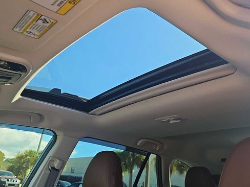 Used 2025 Subaru Outback Touring XT w/ Popular Package #2 image 16