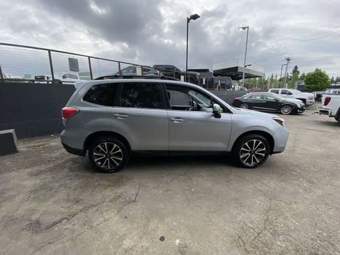 Used 2017 Subaru Forester 2.0XT Premium AWD/4WD image 7
