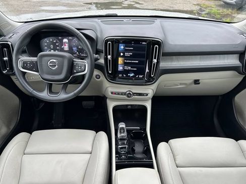 Used 2021 Volvo XC40 T5 Inscription w/ Protection Package Premier AWD/4WD image 16
