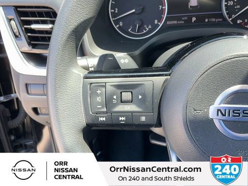 Used 2021 Nissan Rogue SV AWD/4WD image 19