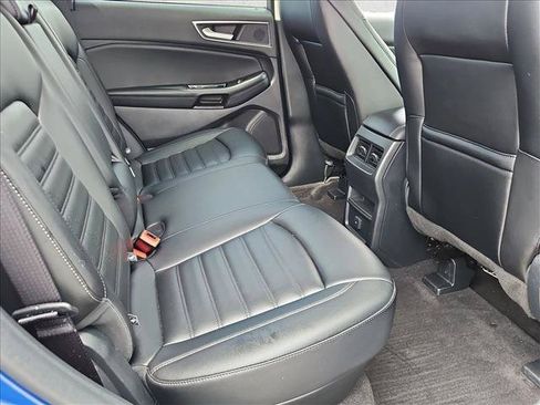 Used 2020 Ford Edge SEL w/ Cold Weather Package AWD/4WD image 28