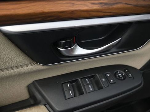 Used 2017 Honda CR-V EX image 14