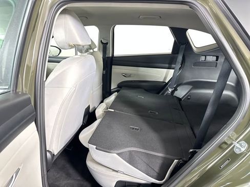 Certified 2025 Hyundai Tucson SE image 25