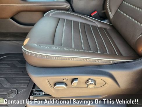 New 2026 GMC Yukon XL Denali Ultimate w/ LPO, Floor Liner Package AWD/4WD image 19