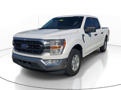 Used 2021 Ford F150 XLT image 3