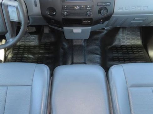 Used 2015 Ford F250 XL RWD image 16