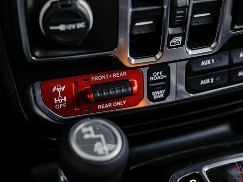 Used 2020 Jeep Gladiator Rubicon image 65