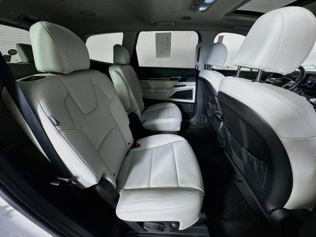 Certified 2023 Kia Telluride S w/ S Sunroof Package AWD/4WD image 29
