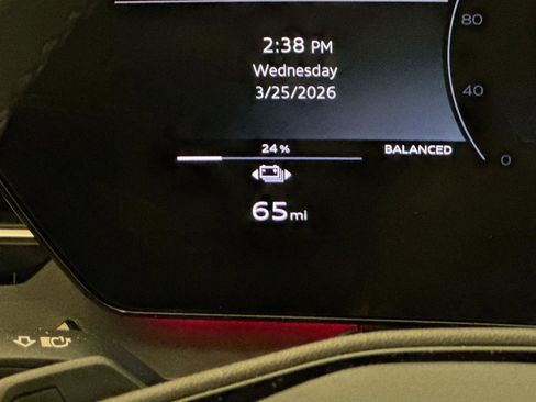 New 2025 Audi Q6 e-tron Prestige image 27