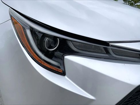 Used 2021 Toyota Corolla LE FWD image 27