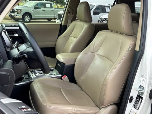 Used 2022 Toyota 4Runner Limited AWD/4WD image 13