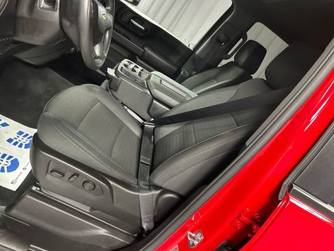 Used 2024 Chevrolet Silverado 2500 Custom w/ Custom Value Package image 12