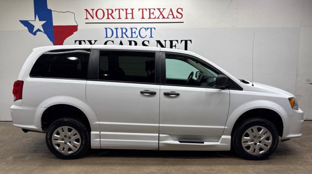 Used 2019 Dodge Grand Caravan SE FWD image 5