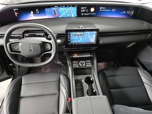 New 2026 Lincoln Nautilus Premier image 14