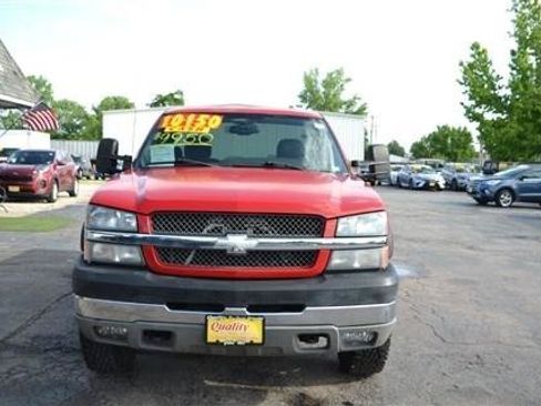 Used 2004 Chevrolet Silverado 2500 LS w/ Skid Plate Package AWD/4WD image 3