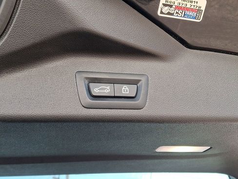 Used 2021 BMW X5 M50i w/ Executive Package image 30